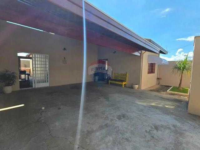 Casa / Sobrado para Venda em Itapira/SP Parque Santa Bárbara 3 Quartos