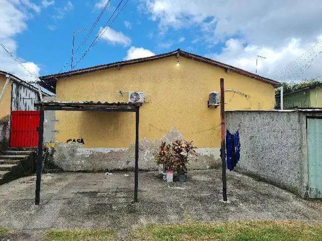 Casa / Sobrado para Venda em Itapissuma/PE Centro 3 Quartos