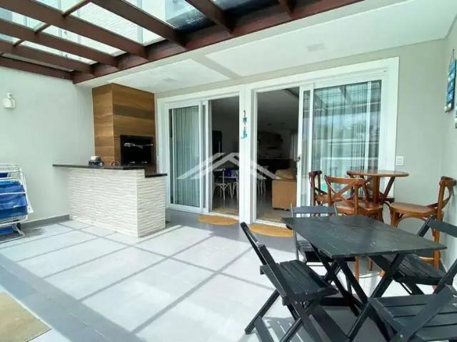 Casa / Sobrado para Venda em Itapoá/SC Cambijú 3 Quartos