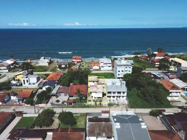 Casa / Sobrado para Venda em Itapoá/SC Cambijú 3 Quartos