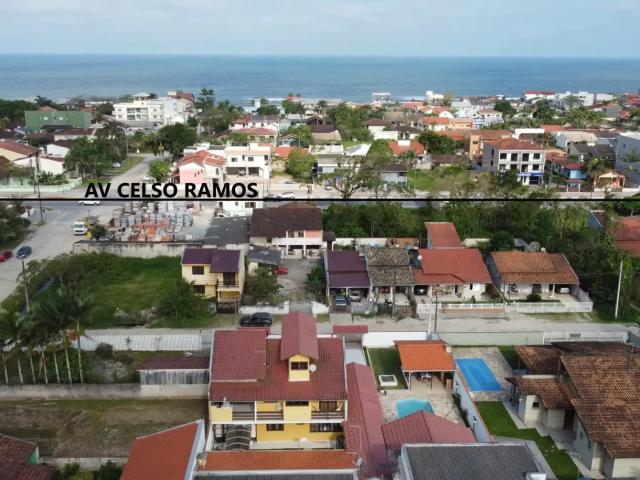 Casa / Sobrado para Venda em Itapoá/SC Cambijú 8 Quartos