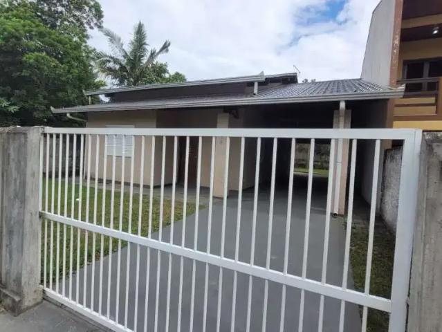 Casa / Sobrado para Venda em Itapoá/SC Centro 3 Quartos