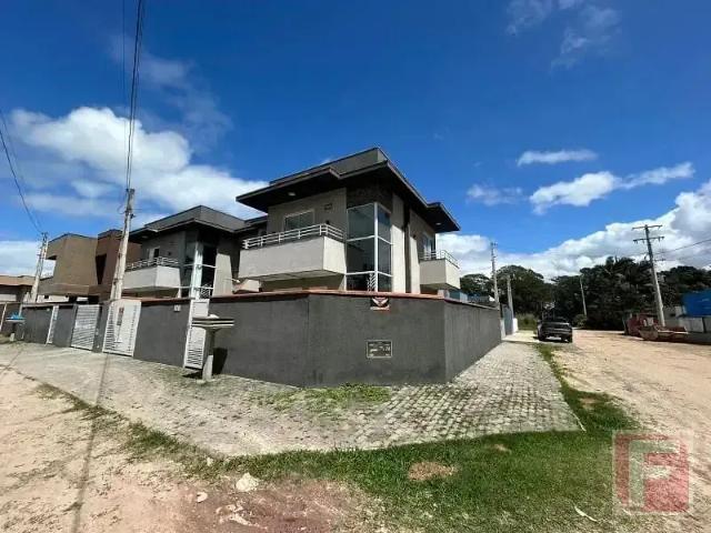 Casa / Sobrado para Venda em Itapoá/SC Centro 3 Quartos