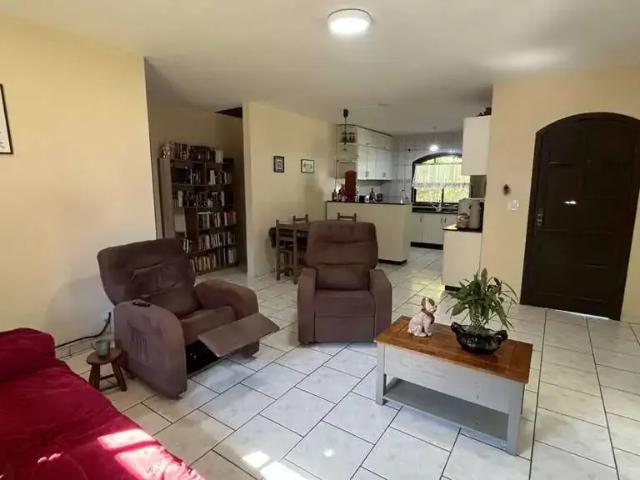 Casa / Sobrado para Venda em Itapoá/SC Centro 3 Quartos
