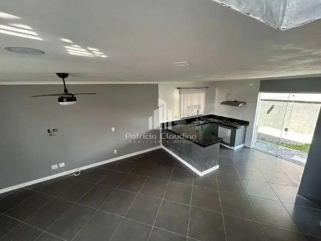 Casa / Sobrado para Venda em Itapoá/SC Centro 3 Quartos