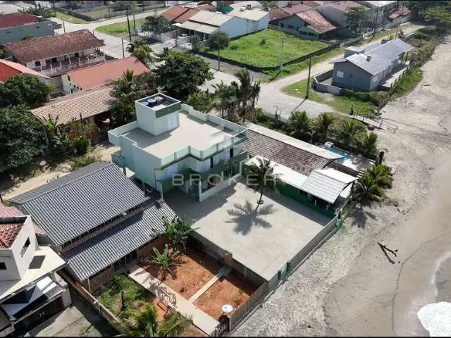 Casa / Sobrado para Venda em Itapoá/SC Centro 5 Quartos