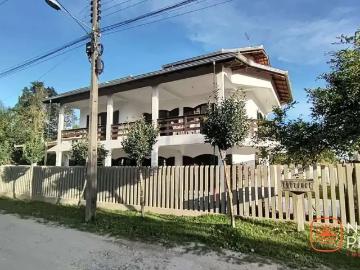 Casa / Sobrado para Venda em Itapoá/SC Centro 5 Quartos