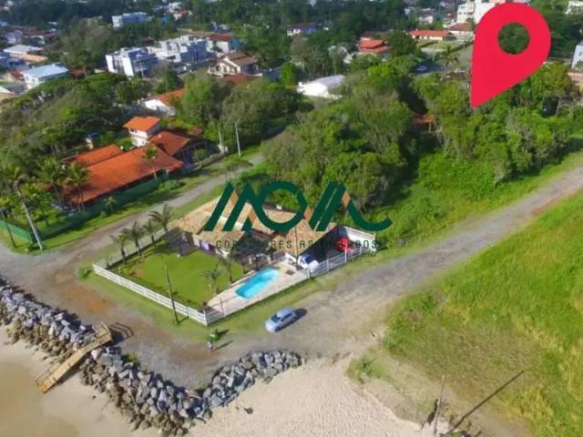 Casa / Sobrado para Venda em Itapoá/SC Continental 3 Quartos