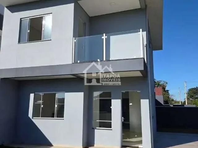 Casa / Sobrado para Venda em Itapoá/SC Continental 3 Quartos