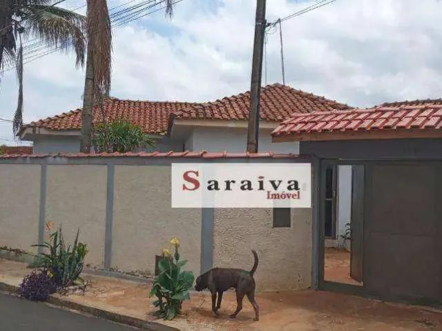 Casa / Sobrado para Venda em Itapuí/SP Centro 3 Quartos