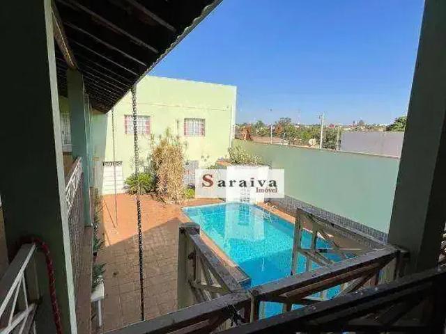 Casa / Sobrado para Venda em Itapuí/SP Irmãos Franceschi 4 Quartos