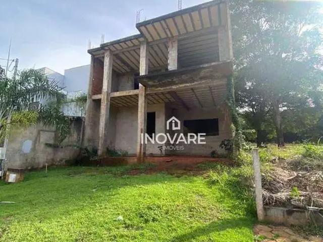 Casa / Sobrado para Venda em Itumbiara/GO Vila de Furnas 5 Quartos