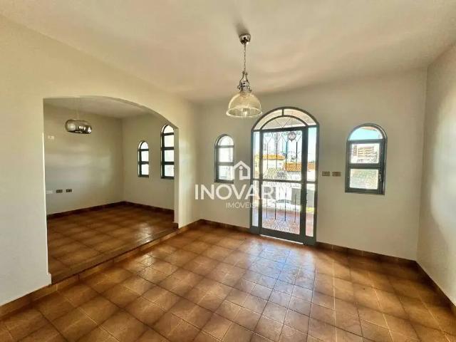 Casa / Sobrado para Venda em Itumbiara/GO Alto da Boa Vista 4 Quartos
