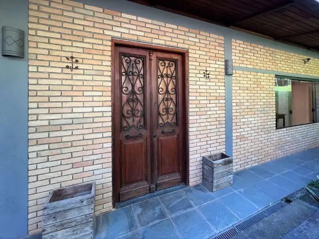 Casa / Sobrado para Venda em Jandira/SP Chácaras do Peroba 3 Quartos