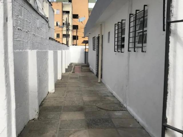 Casa / Sobrado para Venda em Jaboatão dos Guararapes/PE Candeias 4 Quartos