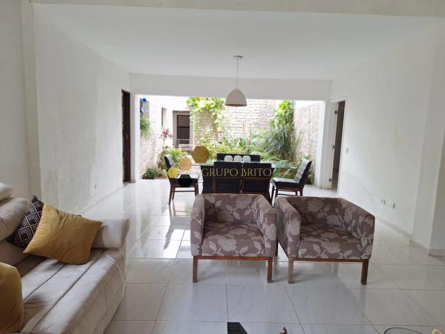 Casa / Sobrado para Venda em Jaboatão dos Guararapes/PE Candeias 6 Quartos