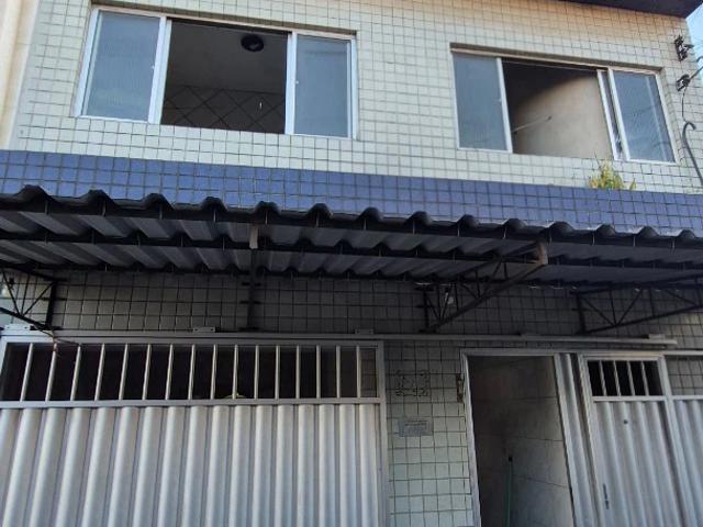 Casa / Sobrado para Venda em Jaboatão dos Guararapes/PE Guararapes 5 Quartos