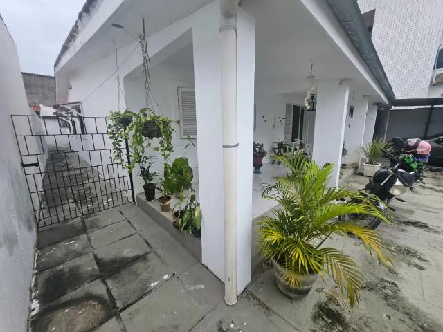 Casa / Sobrado para Venda em Jaboatão dos Guararapes/PE Piedade 4 Quartos