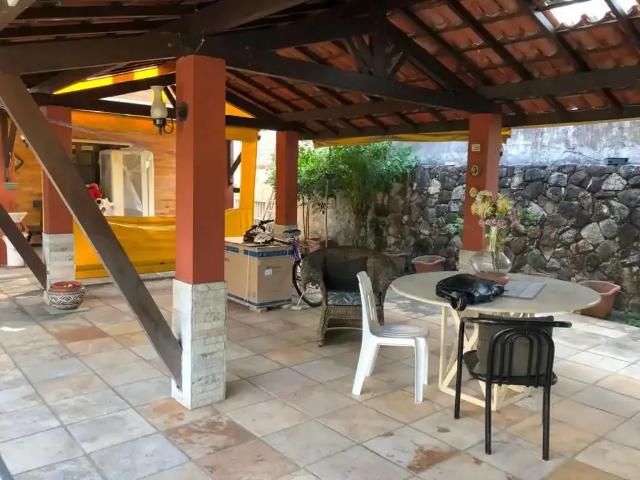 Casa / Sobrado para Venda em Jaboatão dos Guararapes/PE Piedade 5 Quartos