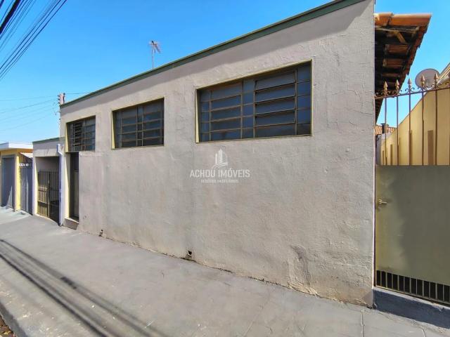 Casa / Sobrado para Venda em Jaboticabal/SP Aparecida 3 Quartos