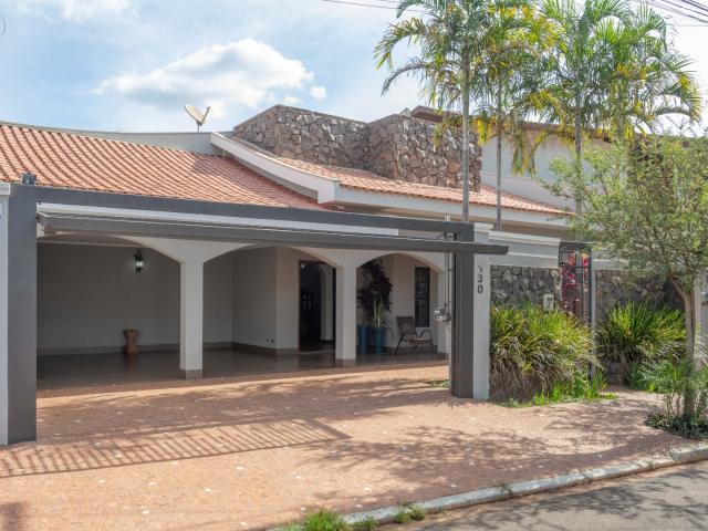 Casa / Sobrado para Venda em Jaboticabal/SP Eldorado O Jardim 3 Quartos