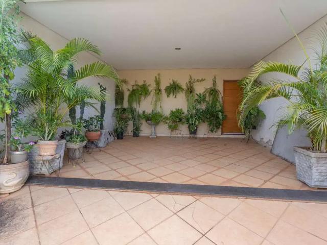 Casa / Sobrado para Venda em Jaboticabal/SP Sorocabano 4 Quartos