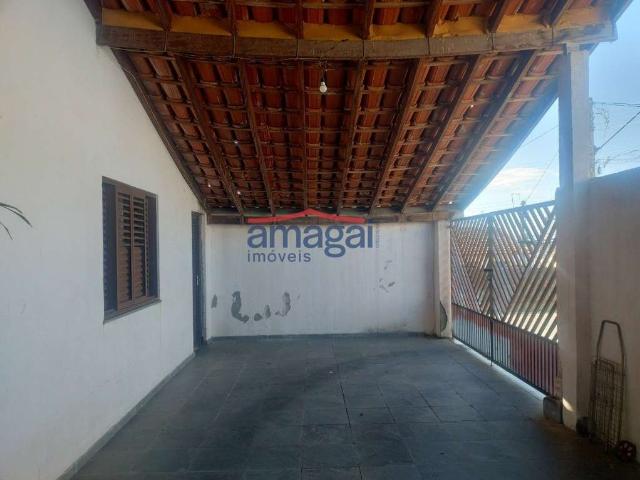 Casa / Sobrado para Venda em Jacareí/SP Conjunto São Benedito 3 Quartos