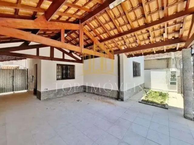Casa / Sobrado para Venda em Jacareí/SP Centro 3 Quartos