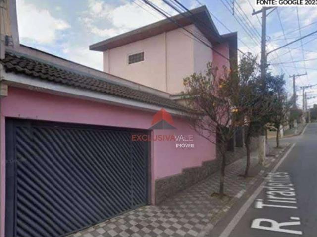 Casa / Sobrado para Venda em Jacareí/SP Centro 3 Quartos
