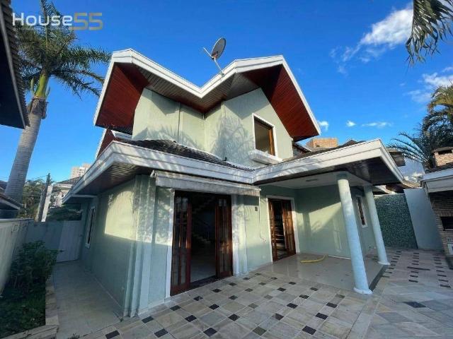 Casa / Sobrado para Venda em Jacareí/SP Cidade Nova Jacareí 3 Quartos