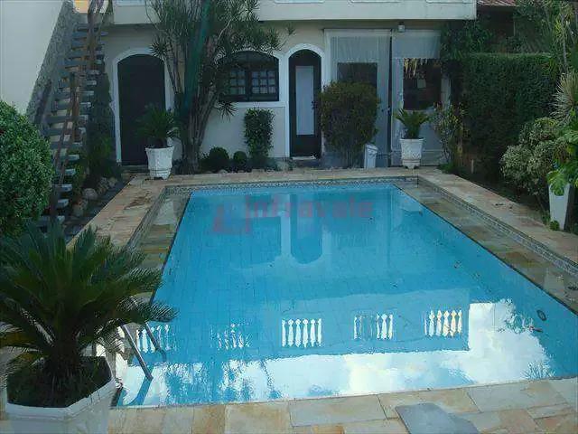 Casa / Sobrado para Venda em Jacareí/SP Cidade Jardim 4 Quartos