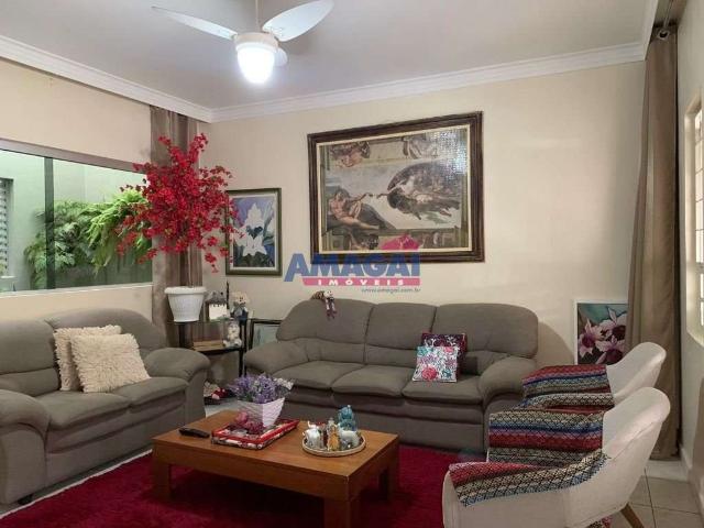 Casa / Sobrado para Venda em Jacareí/SP Cidade Jardim 3 Quartos