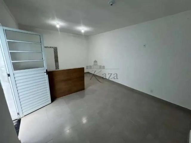 Casa / Sobrado para Venda em Jacareí/SP Bandeira Branca 2 Quartos