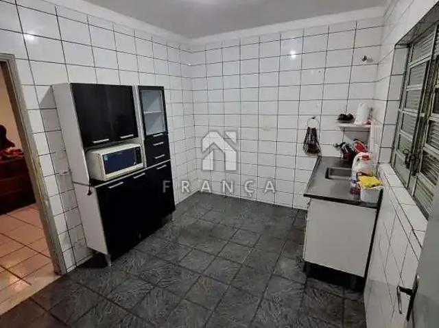 Casa / Sobrado para Venda em Jacareí/SP Jardim Mesquita 3 Quartos