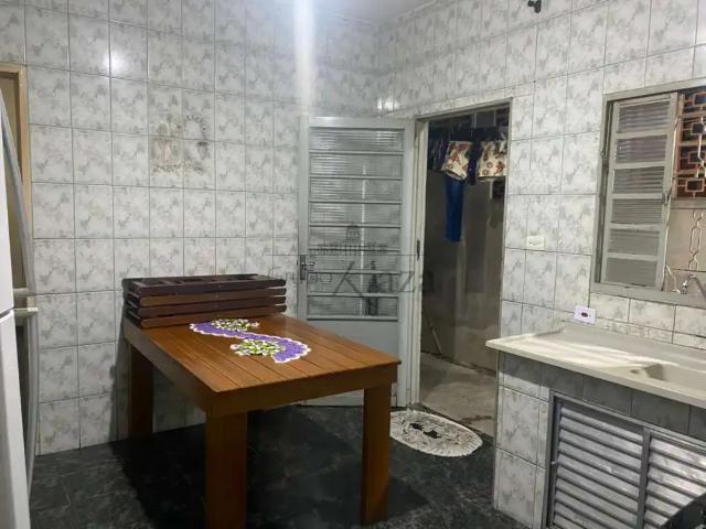 Casa / Sobrado para Venda em Jacareí/SP Jardim Nova Esperança 2 Quartos