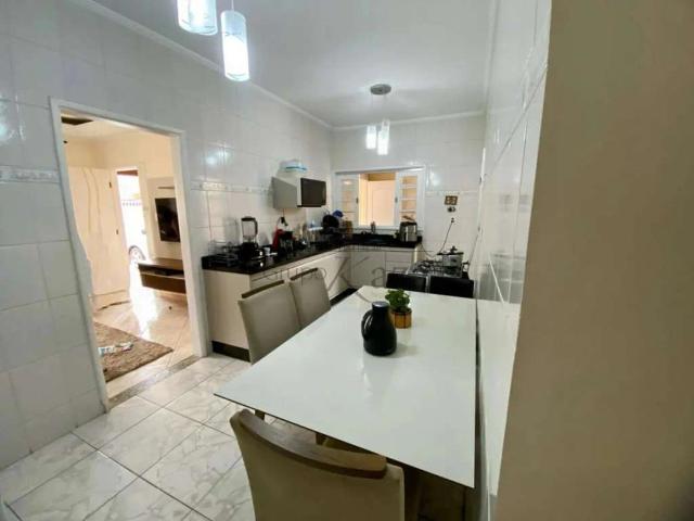 Casa / Sobrado para Venda em Jacareí/SP Jardim Altos de Santana II 2 Quartos