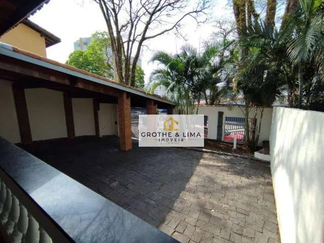 Casa / Sobrado para Venda em Jacareí/SP Jardim América 4 Quartos