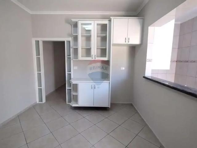 Casa / Sobrado para Venda em Jacareí/SP Jardim Califórnia 3 Quartos