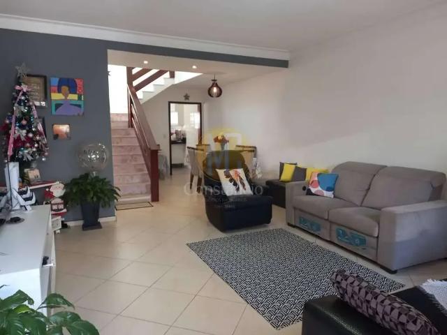 Casa / Sobrado para Venda em Jacareí/SP Jardim Califórnia 2 Quartos