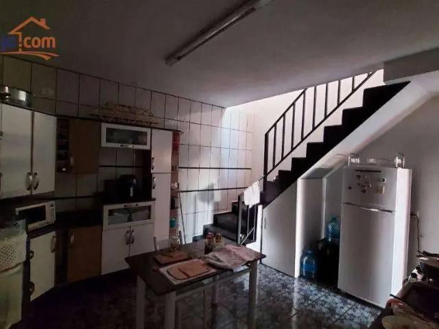 Casa / Sobrado para Venda em Jacareí/SP Jardim das Indústrias 4 Quartos