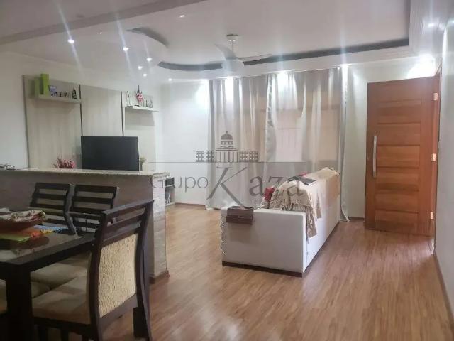 Casa / Sobrado para Venda em Jacareí/SP Jardim Flórida 3 Quartos