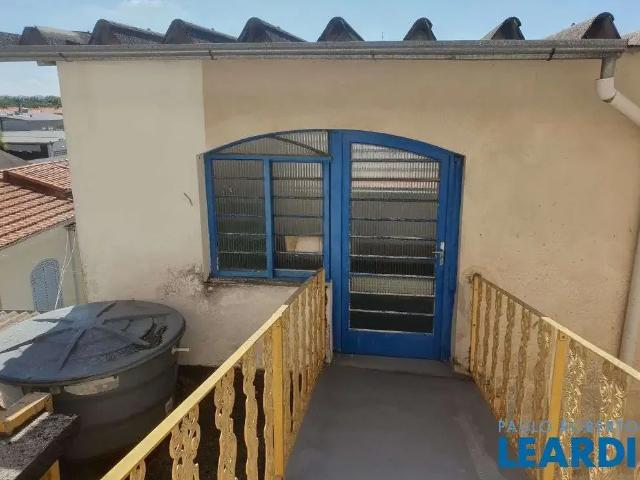 Casa / Sobrado para Venda em Jacareí/SP Jardim Jacinto 3 Quartos
