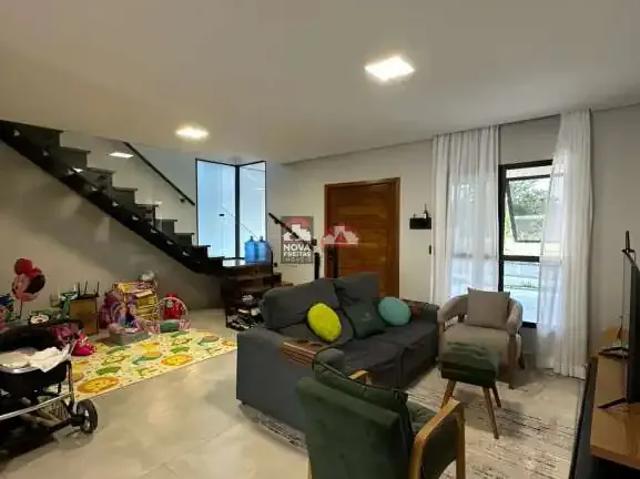Casa / Sobrado para Venda em Jacareí/SP Jardim Jacinto 4 Quartos