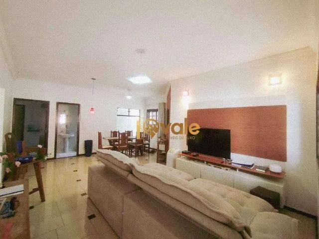 Casa / Sobrado para Venda em Jacareí/SP Jardim Santa Maria 3 Quartos