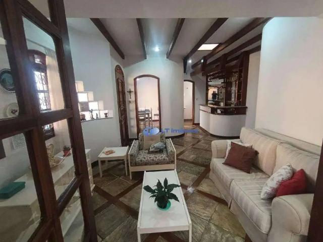 Casa / Sobrado para Venda em Jacareí/SP Jardim Santa Maria 3 Quartos