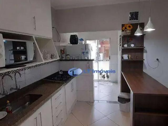 Casa / Sobrado para Venda em Jacareí/SP Jardim Santa Maria 3 Quartos