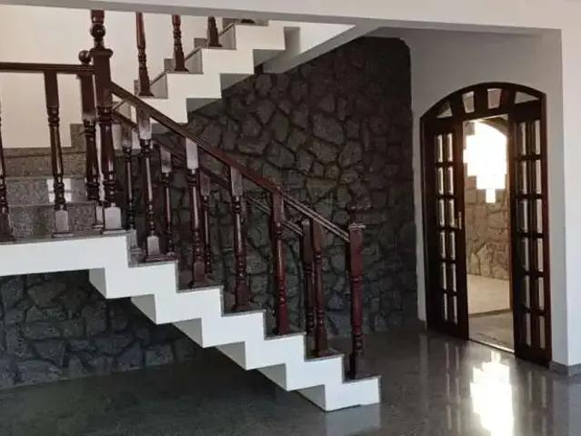 Casa / Sobrado para Venda em Jacareí/SP Jardim Terras de São João 3 Quartos