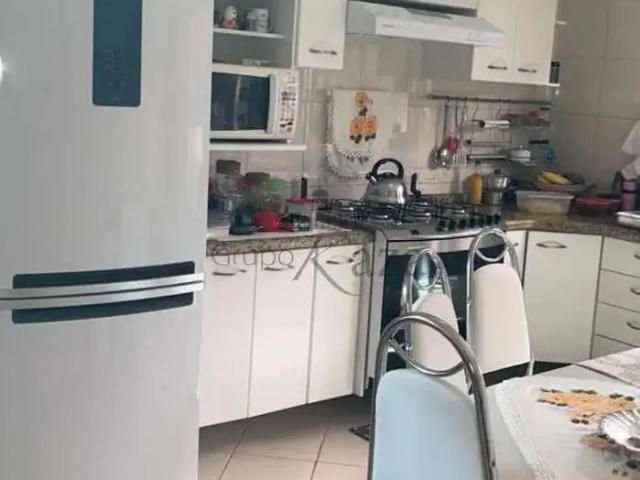 Casa / Sobrado para Venda em Jacareí/SP Jardim Terras de São João 3 Quartos