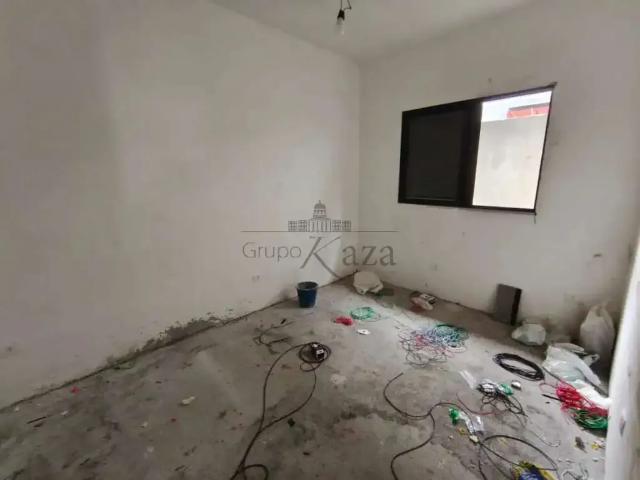 Casa / Sobrado para Venda em Jacareí/SP Jardim Terras de Santa Helena 3 Quartos