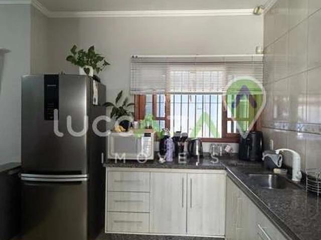 Casa / Sobrado para Venda em Jacareí/SP Loteamento Villa Branca 3 Quartos
